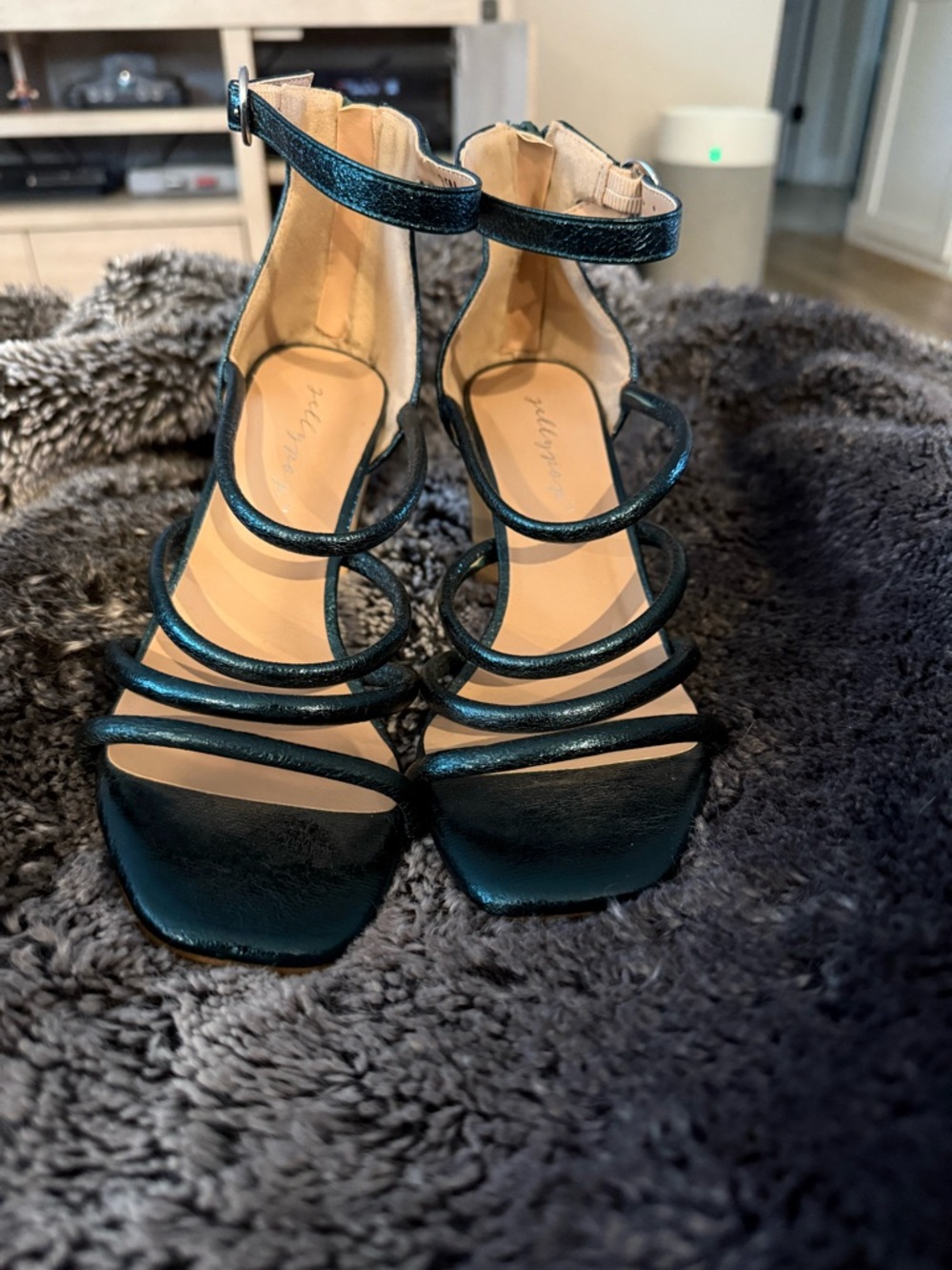 Strappy shiny green Women's Ankle Strap Sandals